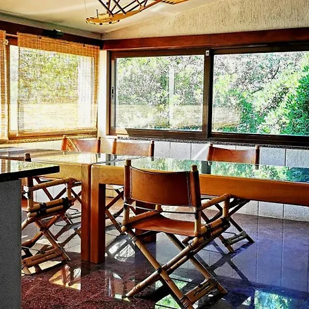 House Bellavista With Hot Pool Трогир