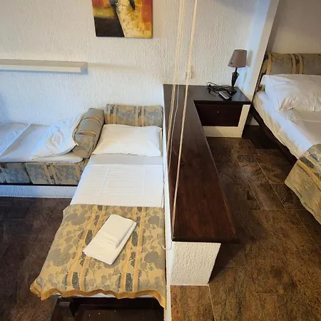 House Bellavista With Hot Pool Апартаменты Трогир