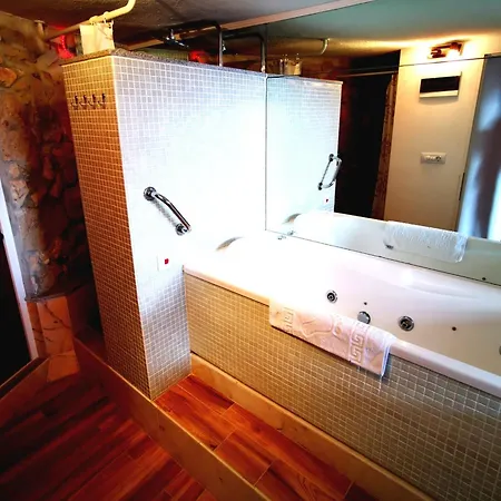 House Bellavista With Hot Pool Апартаменты