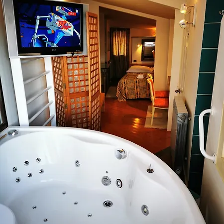 Apartment House Bellavista With Hot Pool Trogir