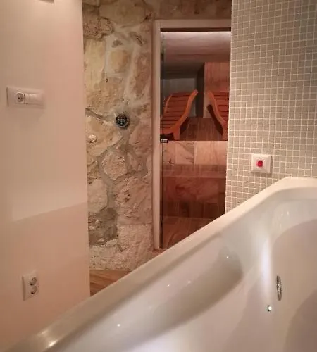 House Bellavista With Hot Pool Daire