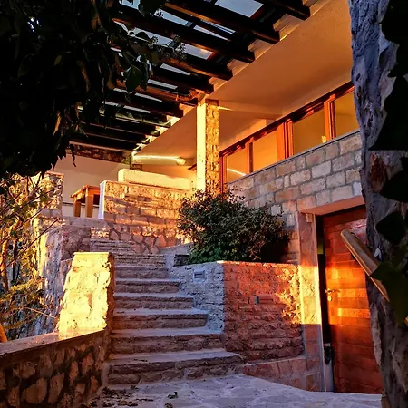 House Bellavista With Hot Pool Apartment *