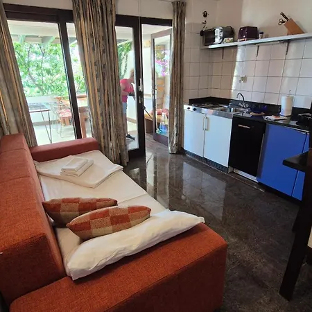 Daire House Bellavista With Hot Pool Trogir