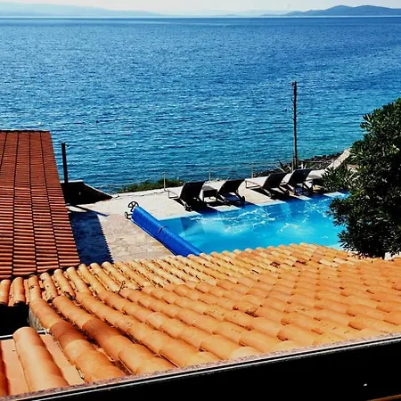 House Bellavista With Hot Pool Daire Trogir