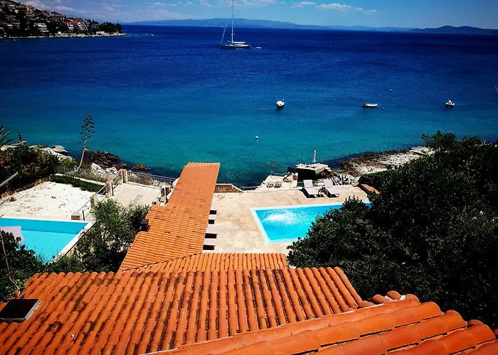 House Bellavista With Hot Pool