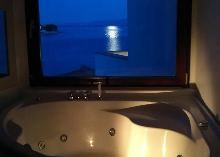 House Bellavista With Hot Pool Appartement