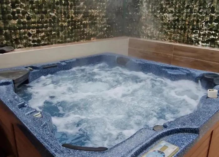 House Bellavista With Hot Pool Appartement Trogir