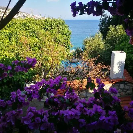 Апартаменти House Bellavista With Hot Pool