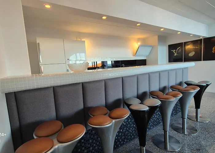 House Bellavista With Hot Pool * Trogir